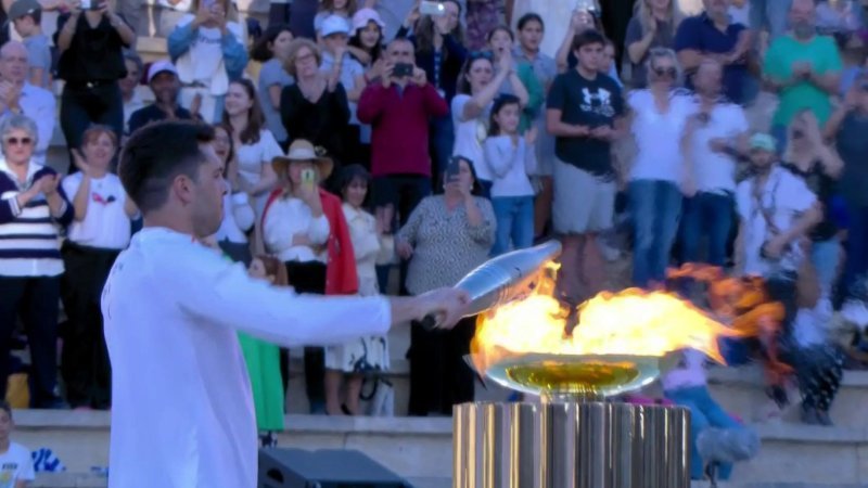 VIDEO Paris 2024 Allumage De La Vasque Olympique Par Le Dernier