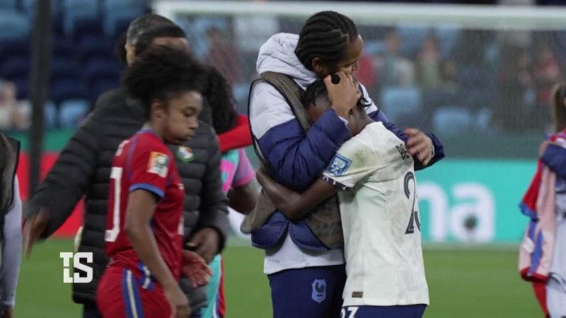 Video Coupe Du Monde F Minine Les Bleues Qualifi Es En Es