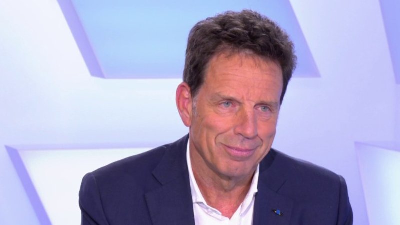 Geoffroy Roux De B Zieux Medef Pr T Pour Les Hausses De Salaires