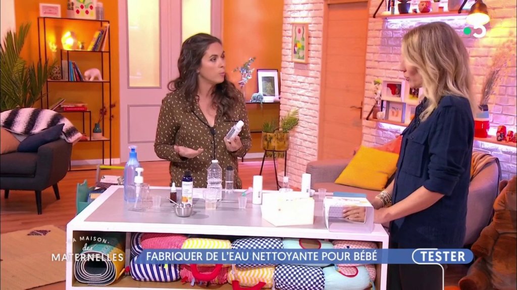 Tuto Fabriquer De L Eau Nettoyante Pour Bebe Extrait La Maison Des Maternelles En Streaming France Tv