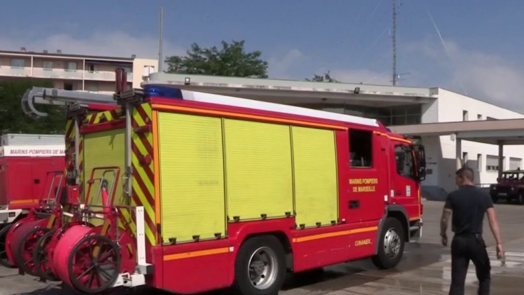 Les Docs Du Magazine De La Sante Marseille Les Marins Pompiers En Alerte En Streaming Replay France 5 France Tv