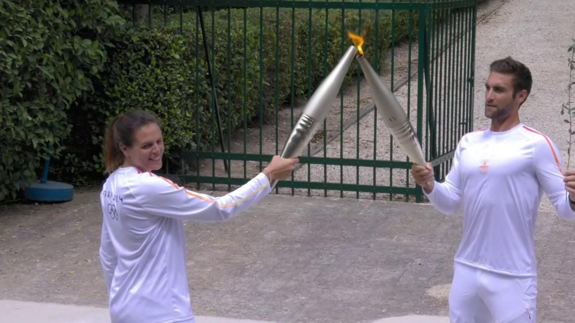 Paris 2024 : Laure Manaudou première relayeuse tricolore de la Flamme