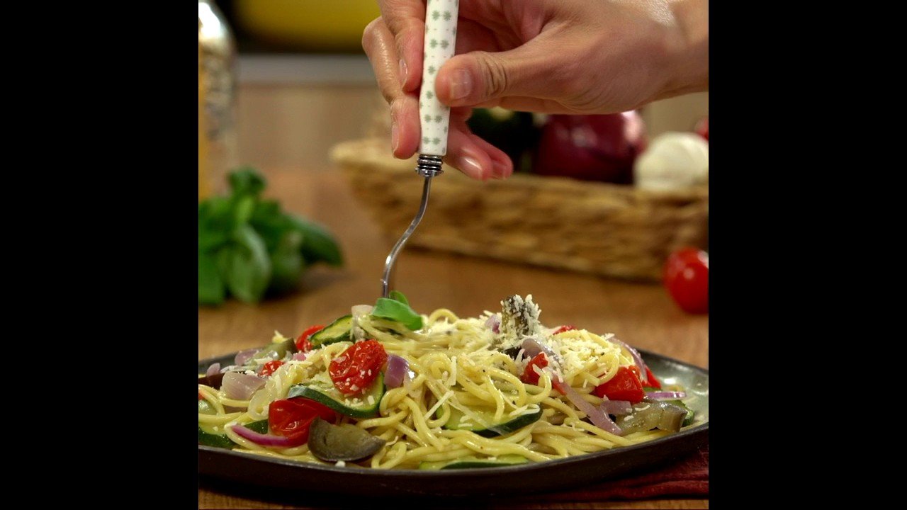 Comment faire des spaghettis de légumes ? - Extrait du Club Privé Les  Vivants - Manger Vivant