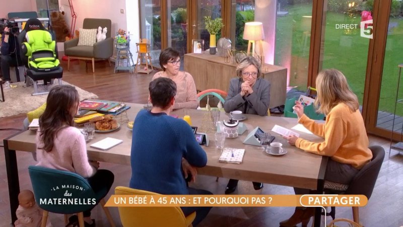 Un Bebe A 45 Ans Et Pourquoi Pas Extrait La Maison Des Maternelles En Streaming France Tv