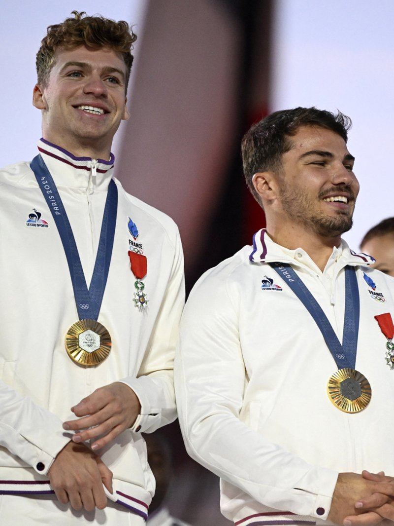 En direct : le retour des champions olympiques et paralympiques à Toulouse - vidéo undefined - france.tv